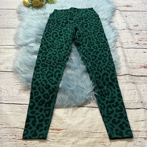 Balance Athletica Lux Panther Velvet Green Leggings sz S - Picture 1 of 8